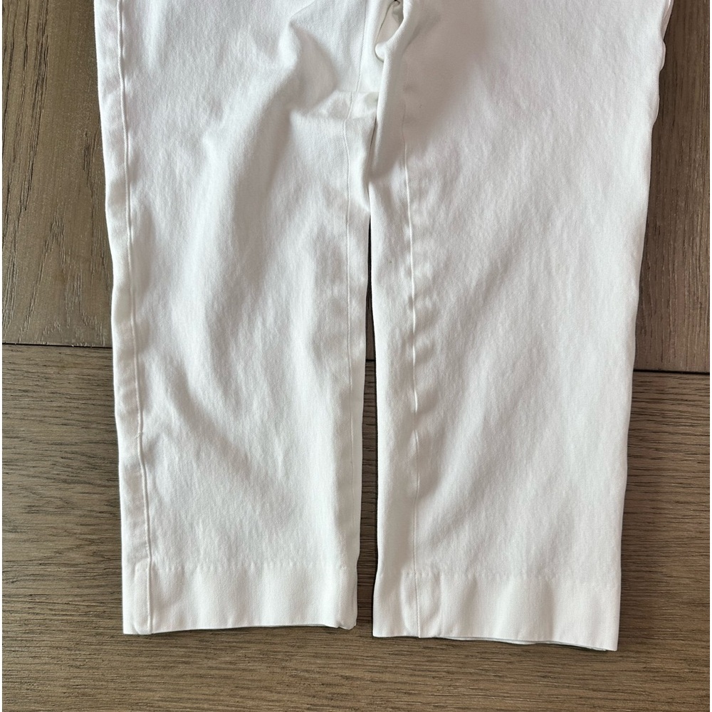 White House Black Market “The Slim Crop” White Size 4 - Picture 3 of 11